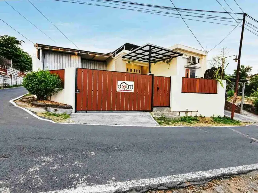 Rumah Bagus Semi Furnished Dekat UNS Dan RS Muwardi
