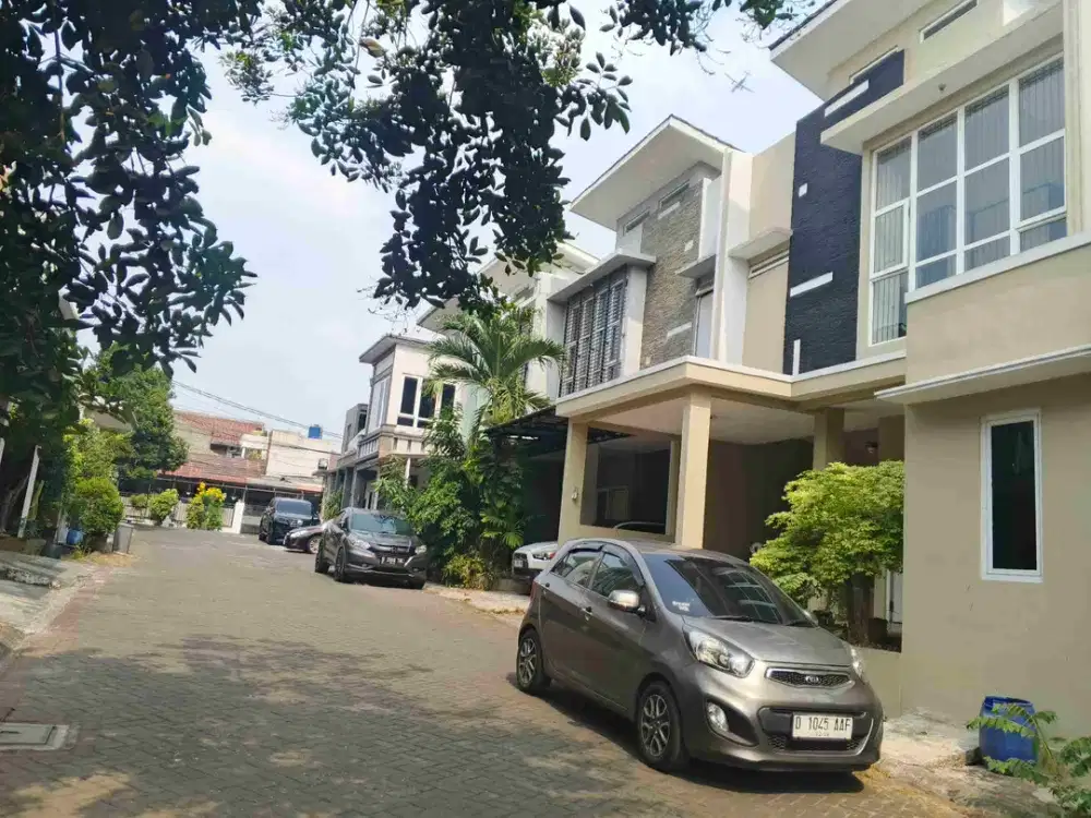 KOMPLEK PREMIUM PALM PONDOK KELAPA - DUREN SAWIT