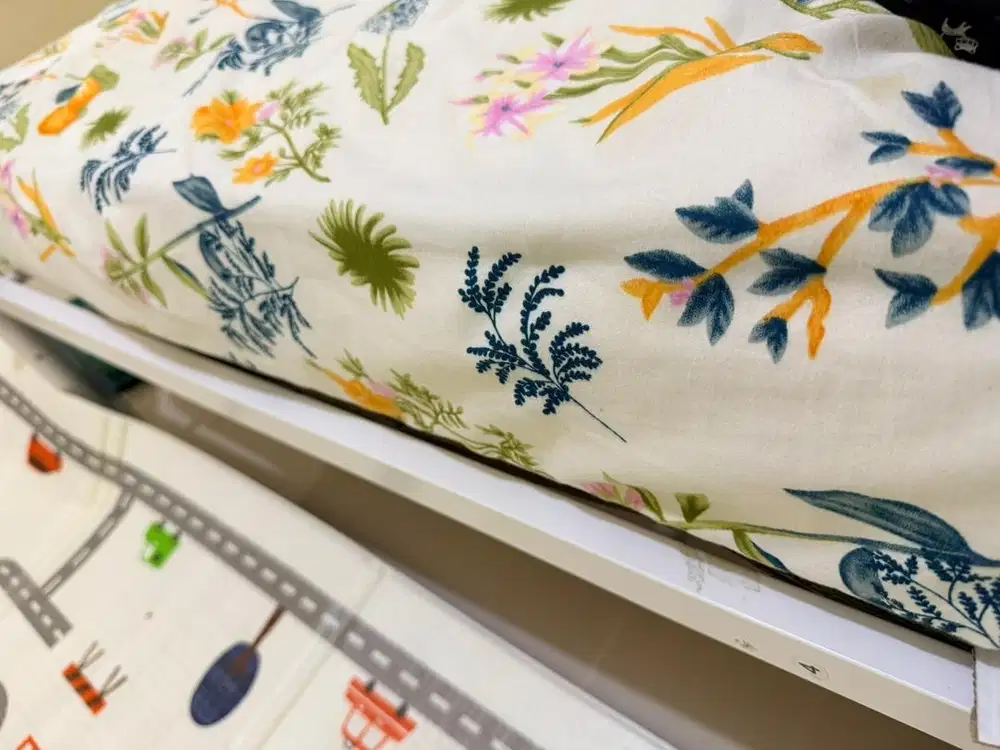 DIVAN BEKAS warna putih