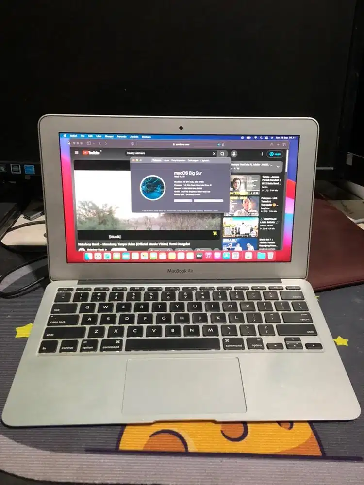 Macbook 11 inc 2013 core i5
