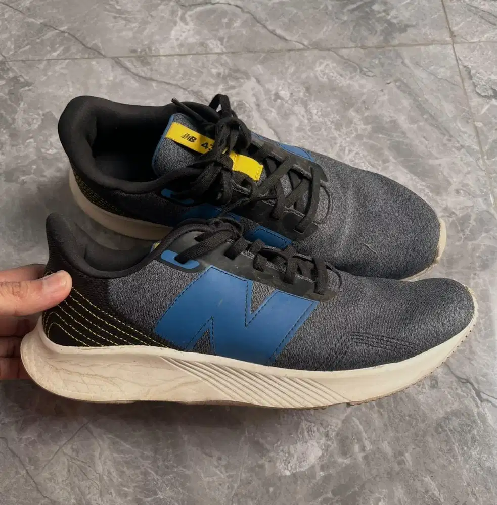 WTS santai Sepatu NB 430