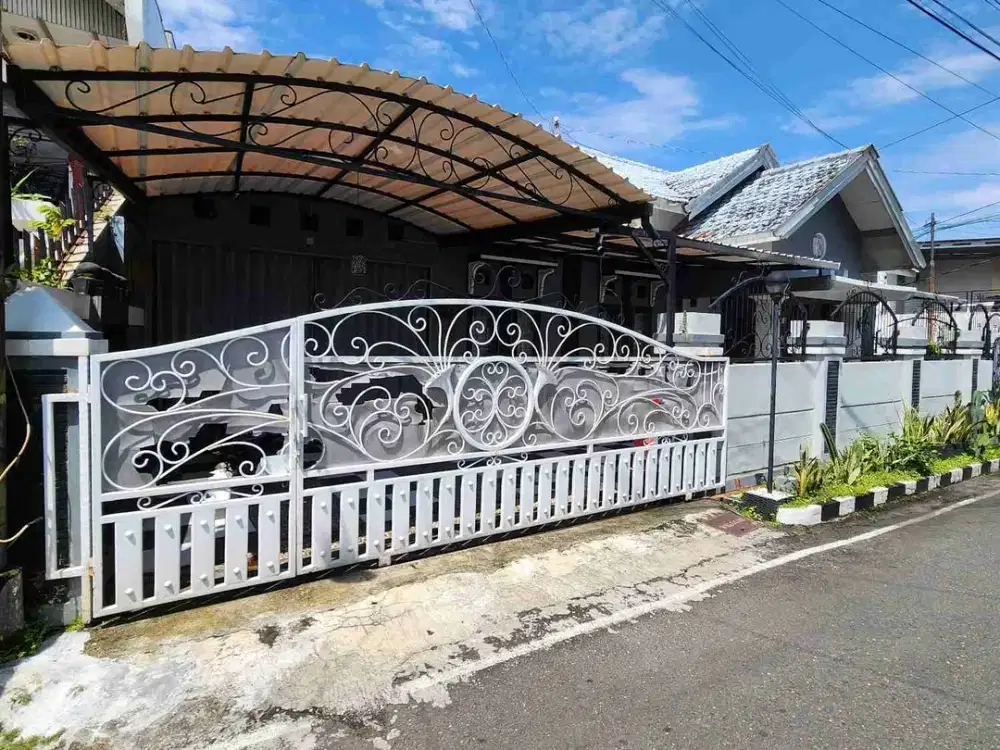 Rumah Bagus Lebdosari Semarang Barat, Terawat Siap Huni