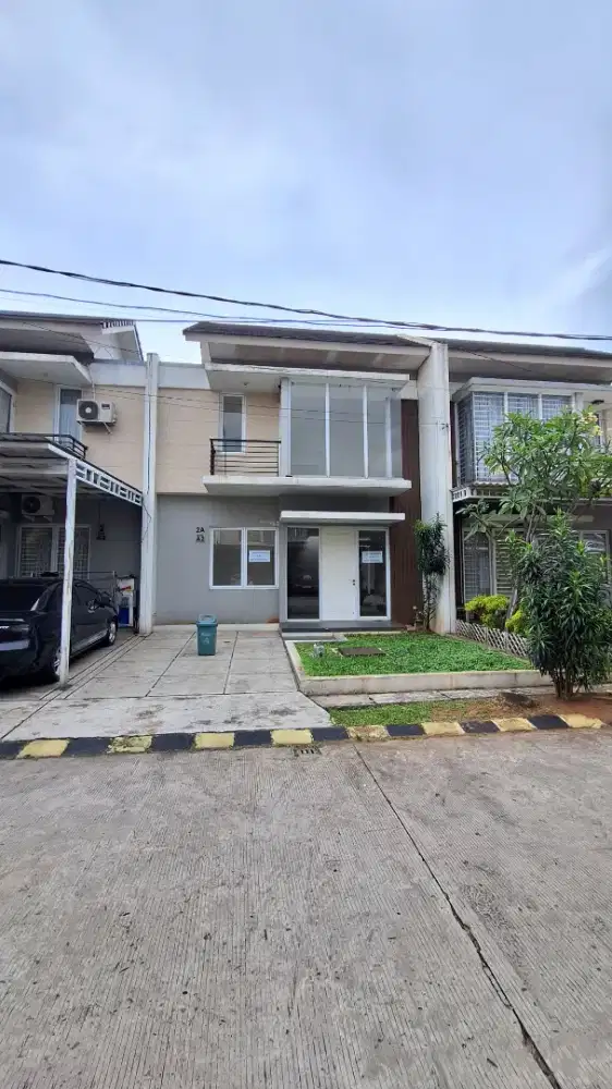 Rumah Magnolia Residence Jatake