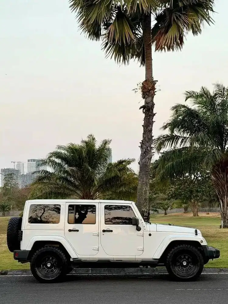 jeep sahara 2012 AT MATIC