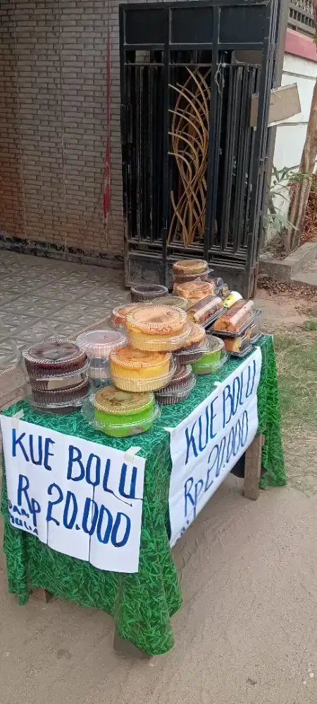 Menjual kue Bolu 20rban