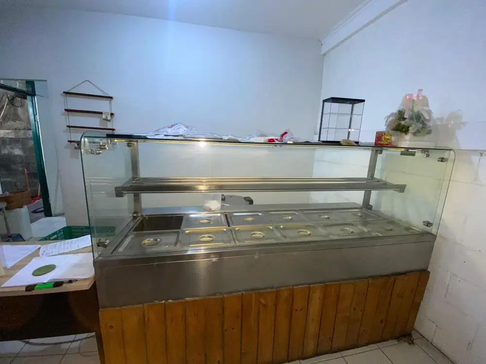 DIJUAL ETALASE UNTUK USAHA