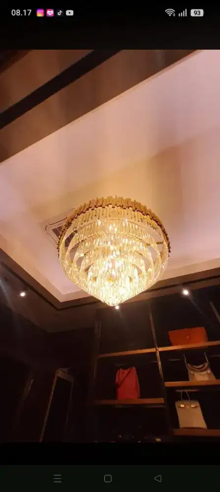 Lampu gantung mewah