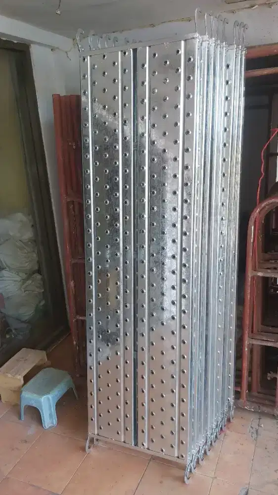 CATWALK GALVANIZE