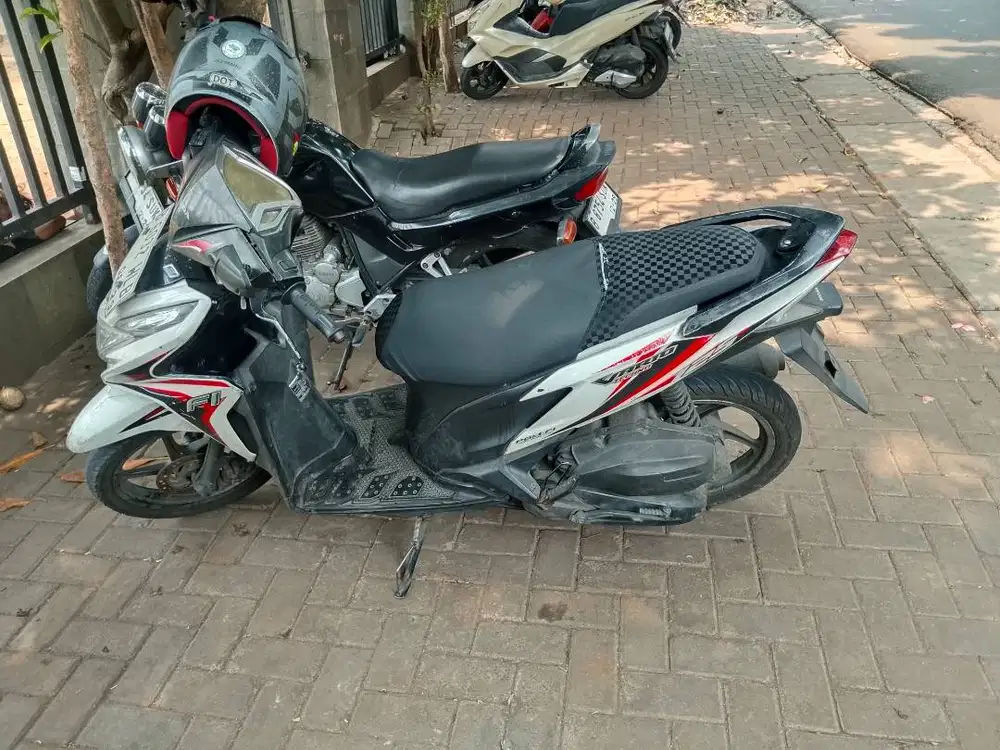 Vario kzr 125  mesin aman cvt aman kelistrikan aman belom pernah turun