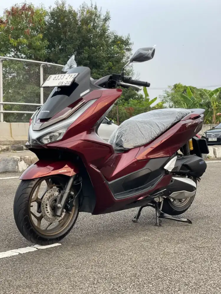 New PCX 160 ROADSYNC 2025 BURGUNDI