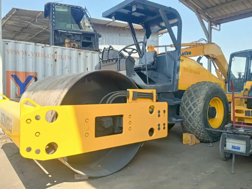 BOMAG BW211D-40 ALAT BERAT VIBRO COMPACTOR 2013