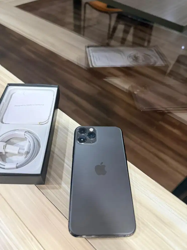 iphone 11 pro 256gb warna terang grey
