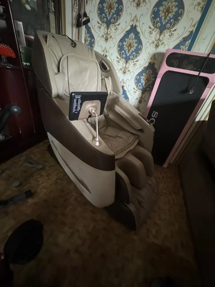 Dijual krn tidak terpakai , beli dr baru jarang dipakai krn sibuk