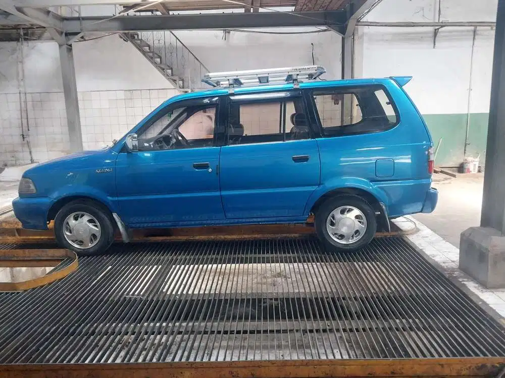 Toyota Kijang 2001 Bensin