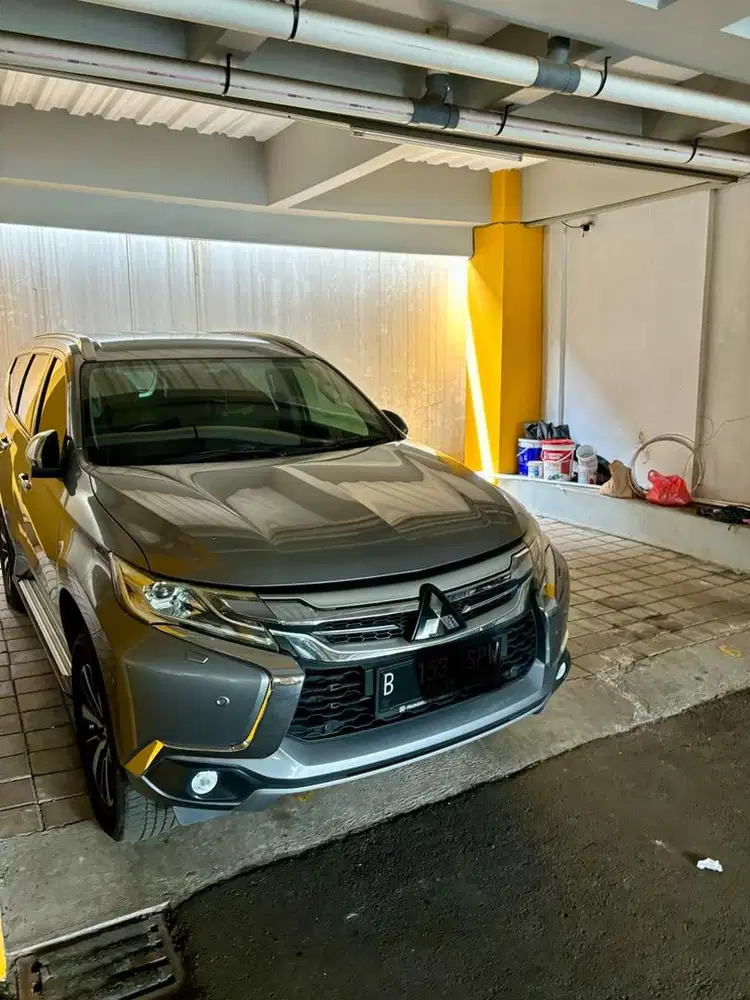 Mitsubishi Pajero Sport Dakar Ultimate 2018 Diesel (KM 72rb) Terbaik