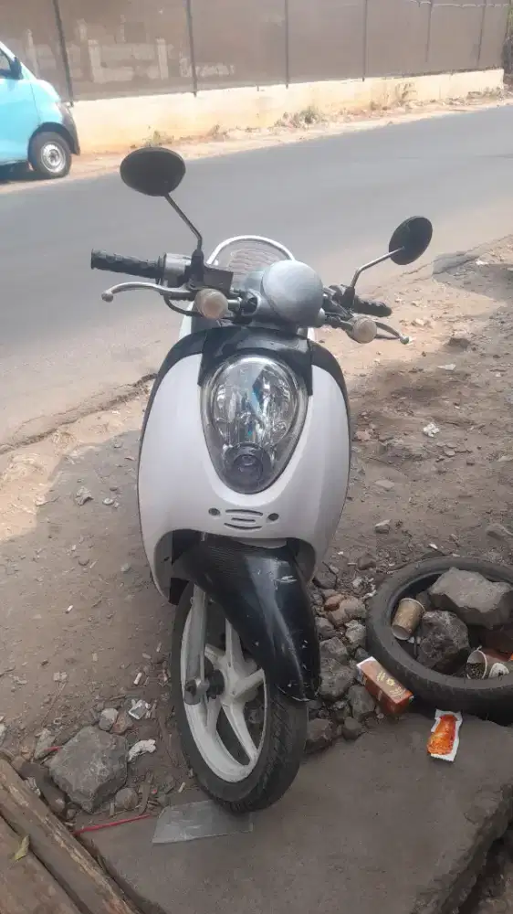 SCOOPY KARBU 2011