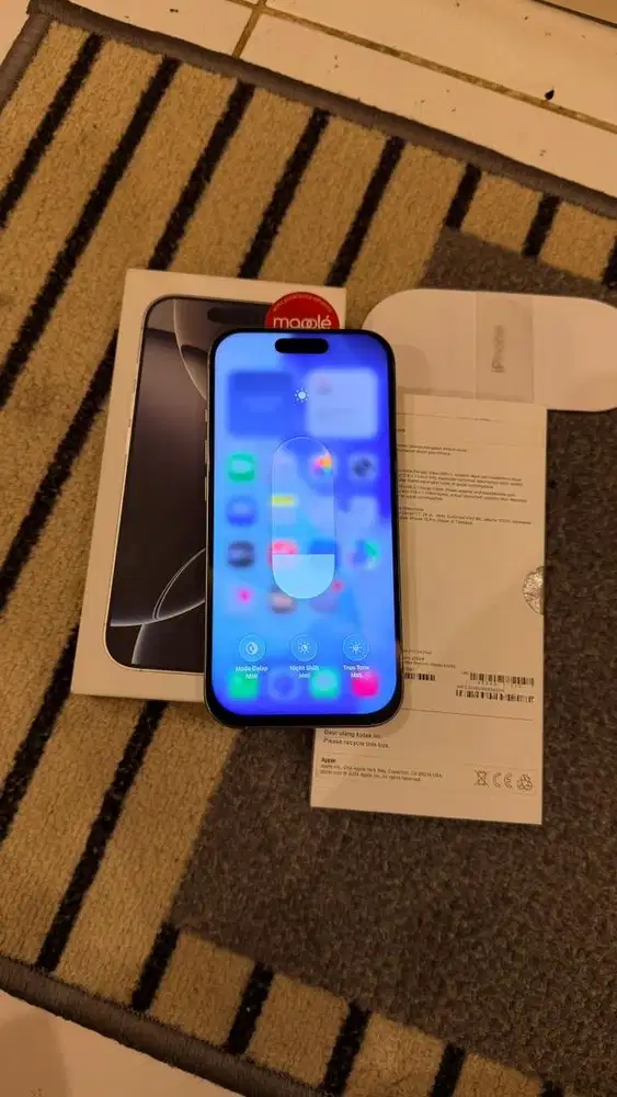 Iphone 16 Pro 256GB White Resmi Ibox Lengkap