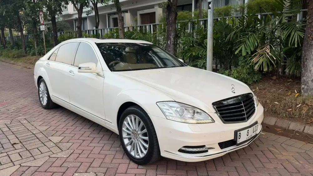 Mercedes Benz S300 Solitare 2012 White putih mercedes-benz 2011/2013