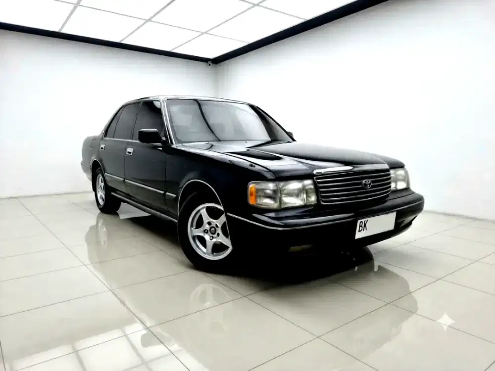 Toyota Crown Super Saloon Manual Hitam 1992