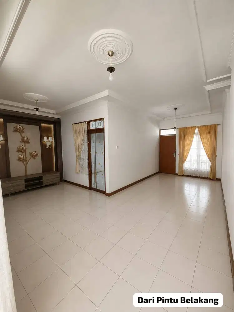 Dijual Rumah Siap Huni di Taman Kopo Indah Bandung