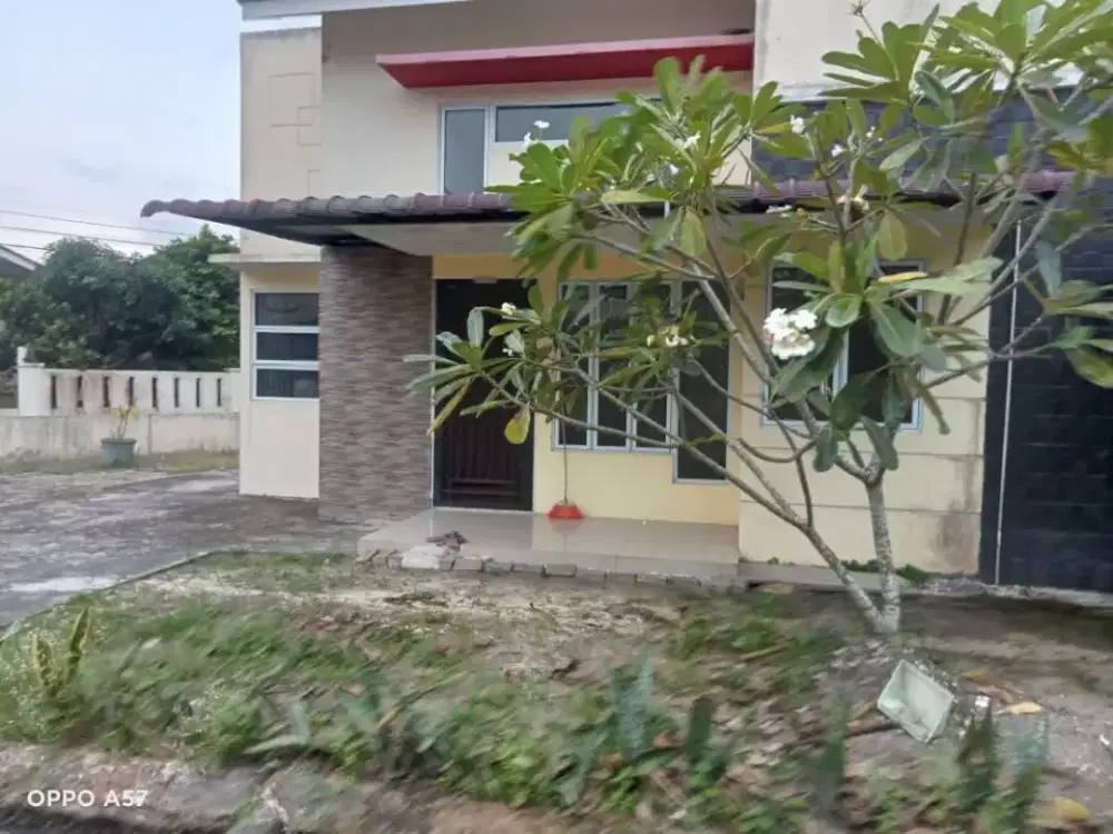 Rumah cluster di jual