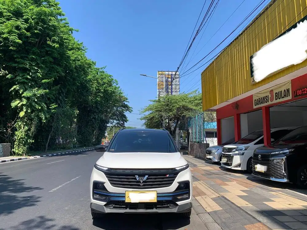 WULING ALMAZ 2.0 RS HYBRID Matic 2023 Putih Tgn 1 KM 28rb ASLI
