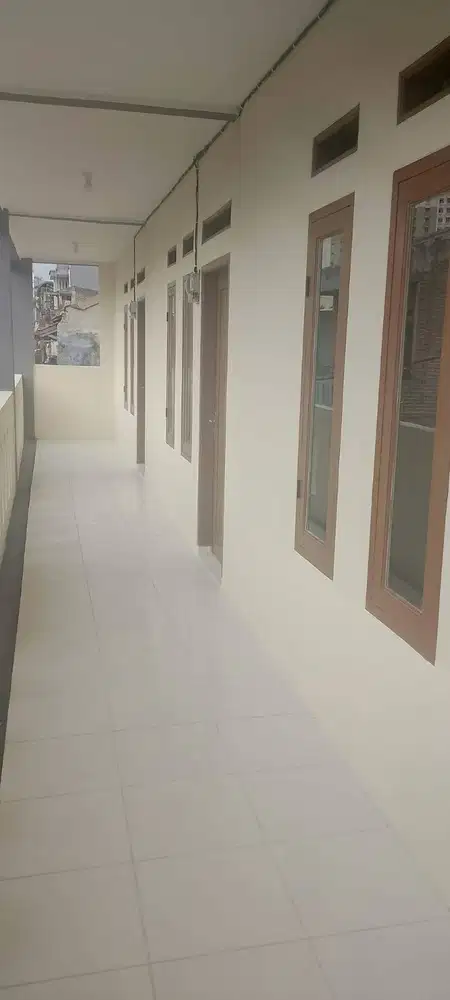 Disewakan Rumah petakan per 6 bulan bangunan baru
