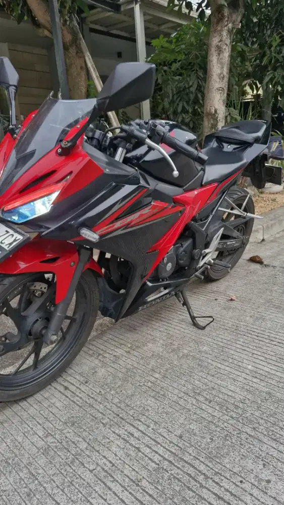 Over Kredit CBR 150R