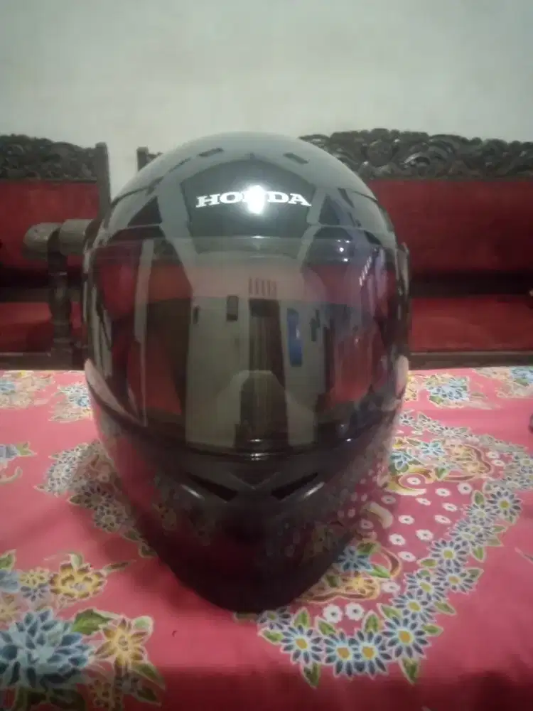 Helm CBR 150R fullface hitam glossy
