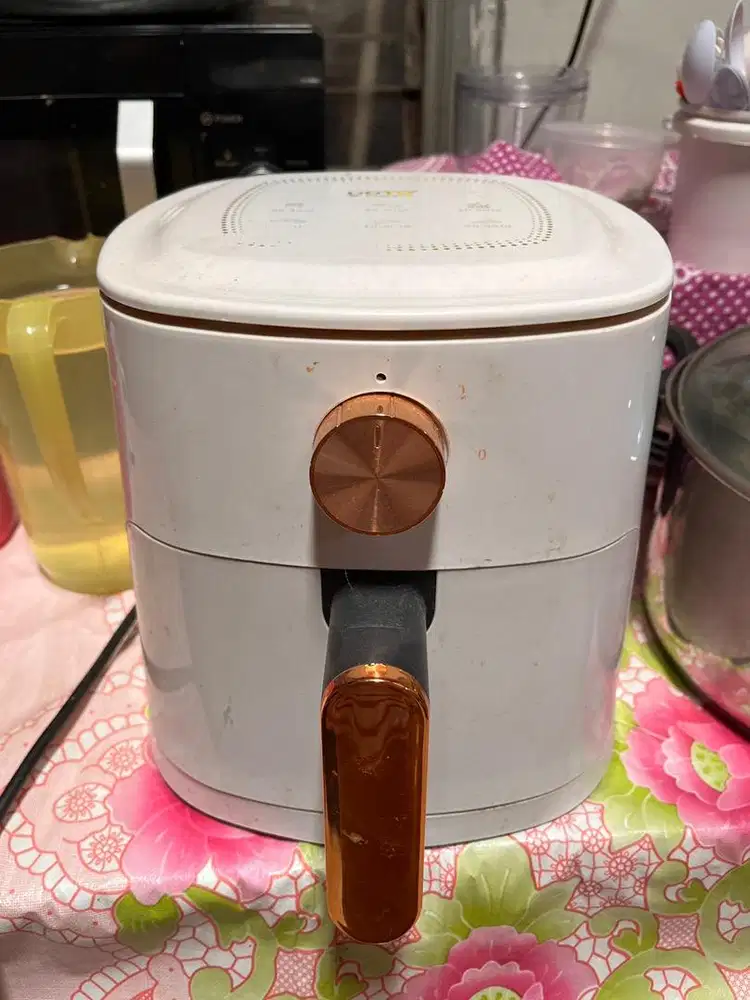 Air fryer merk goto warna putih