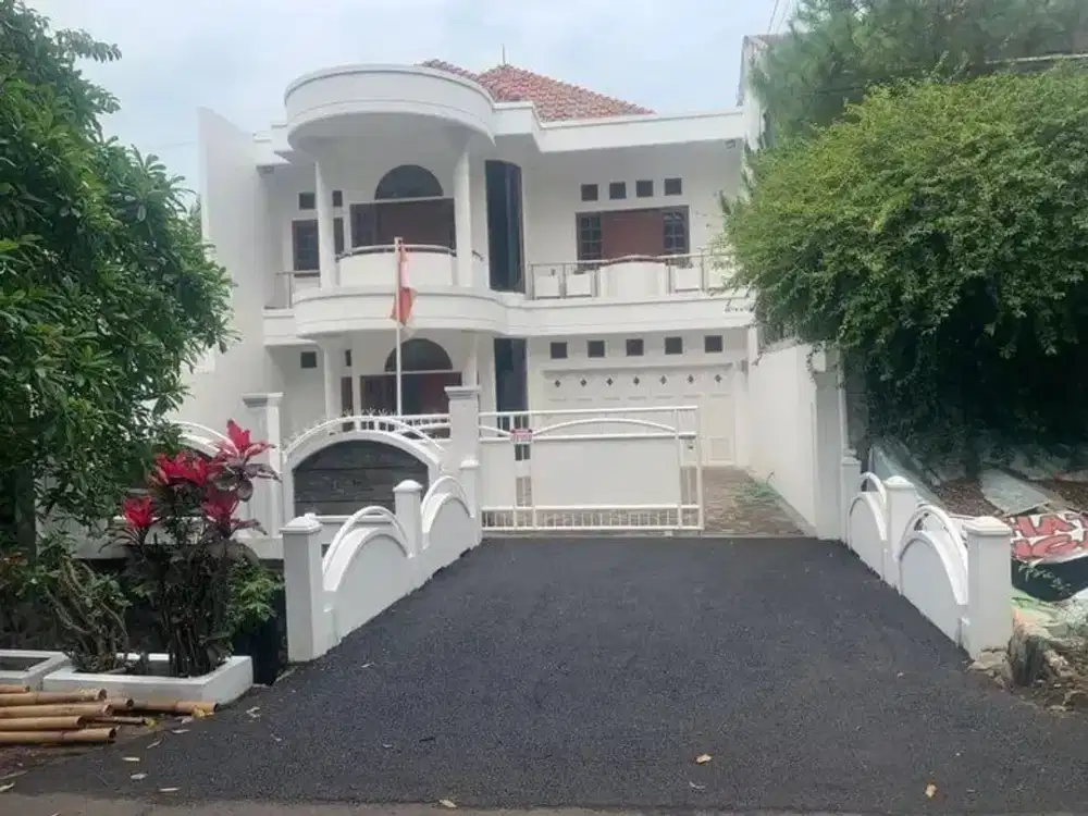 Rumah Luas Siap Huni Lokasi Strategis Pajajaran Bandung