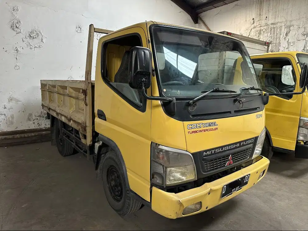 Antik!Colt Diesel ENGKEL BAK 2008 kM rendah truk cde cdd hino elf fuso