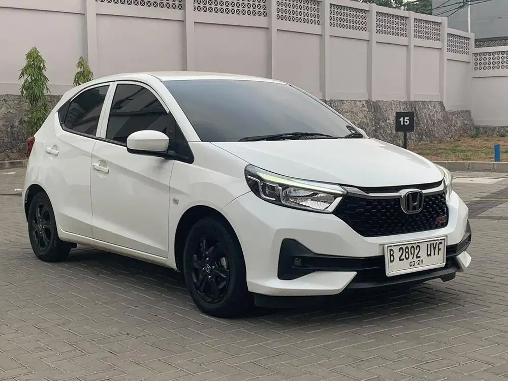 KM 17rb Brio 1.2 E CVT 2024 Pajak Panjanh Mulus Terawat Siap Pakai