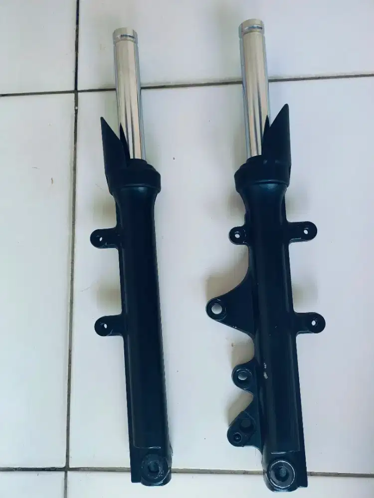 Shockbreaker depan Aerox connected