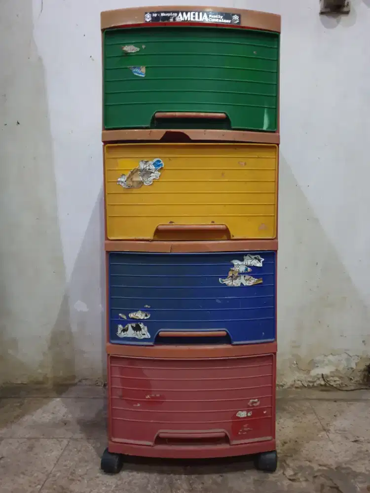Lemari plastik susun 4