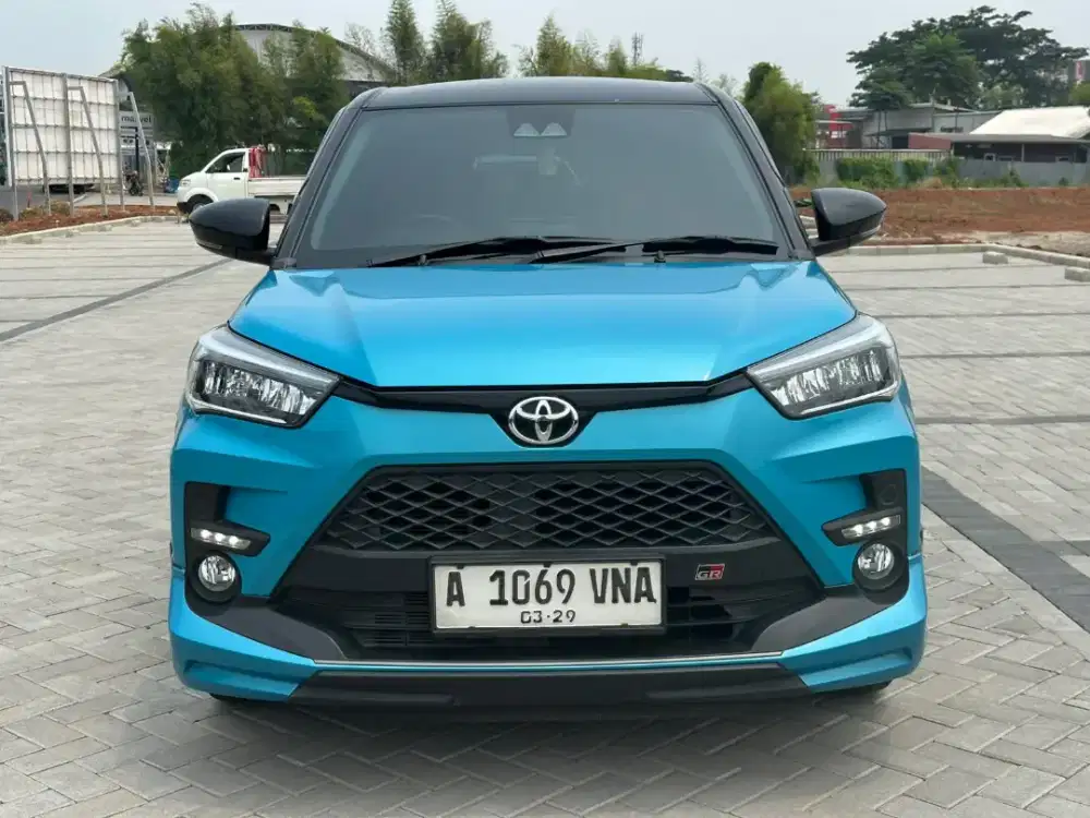 RECORD KM 16RB, Raize GR TSS AT 2024 Biru
