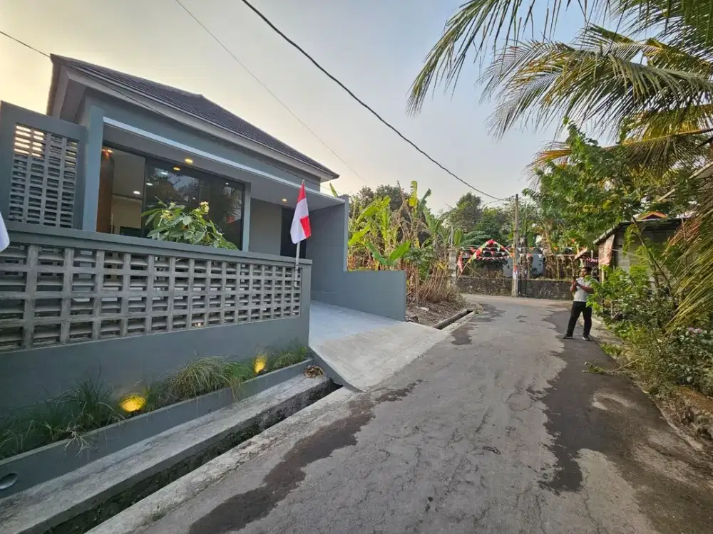 Rumah Tropis Dekat Pasar Cebongan Seyegan Sleman