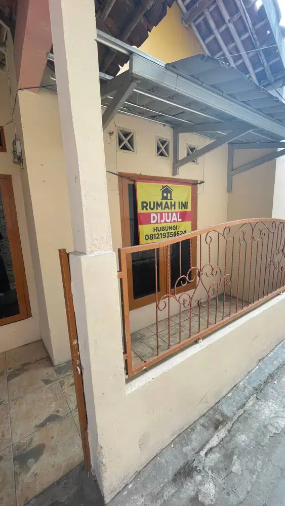 Dijual 1 Rumah dan 1 Kontrakan