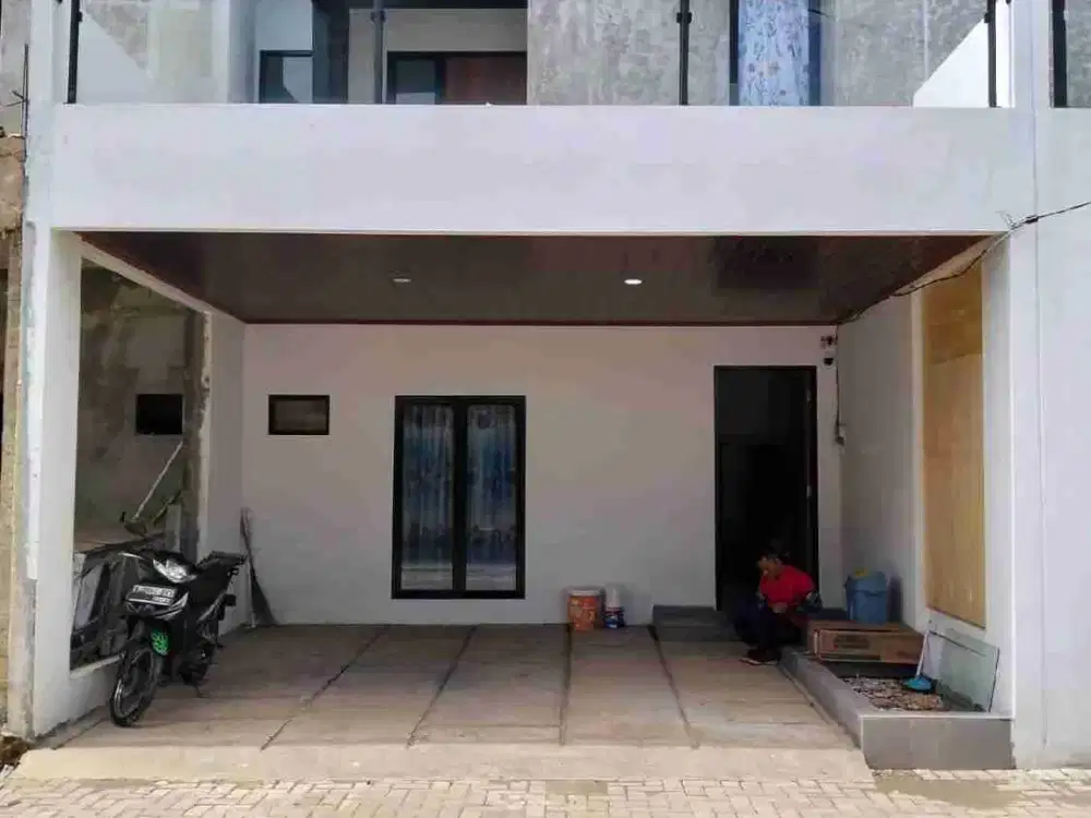 Rumah 2 lantai industrial modern siap huni