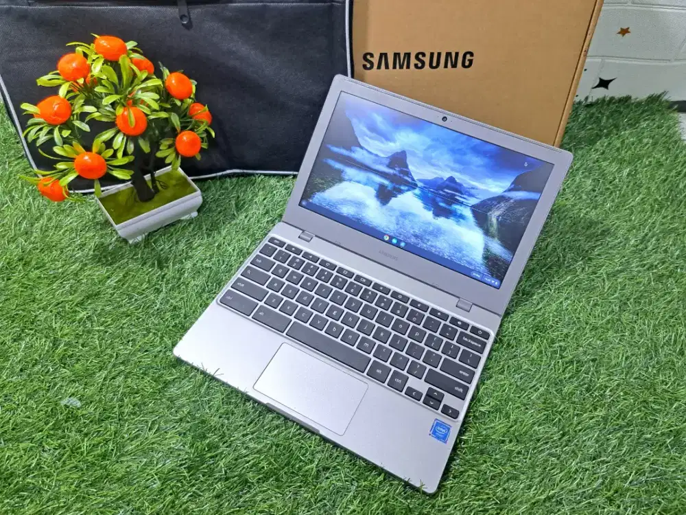 Samsung cromebook siap pakai fullset no minus