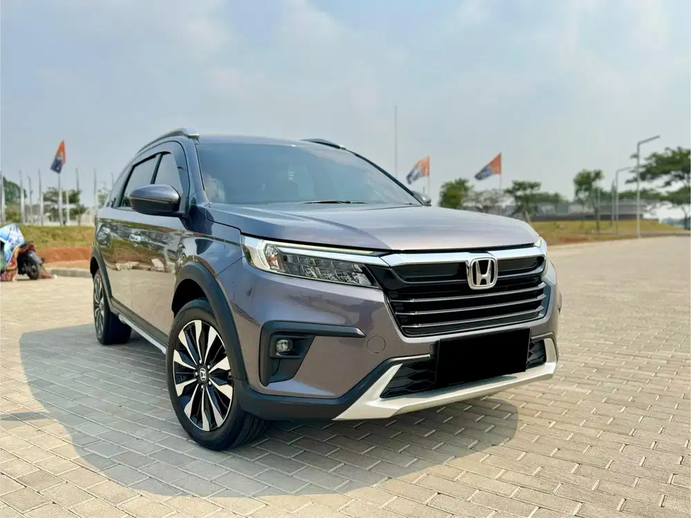 (KM 30 RIBU) Honda BRV Prestige CVT Abu-abu 2022 SANGAT TERAWAT