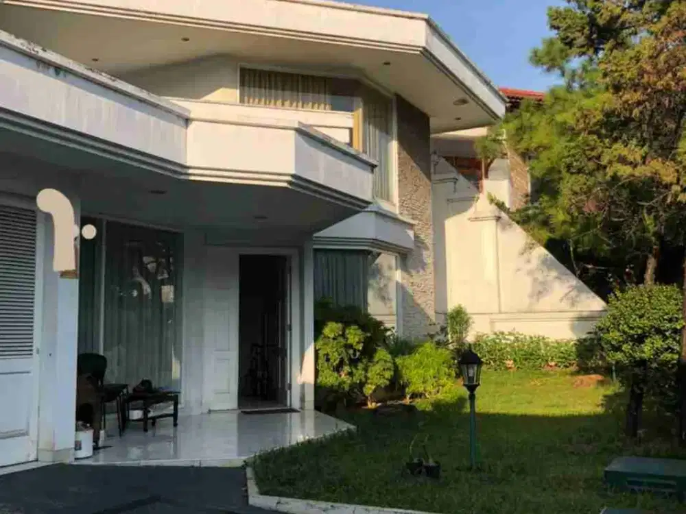 Rumah tampak siring BGV. kelapa gading