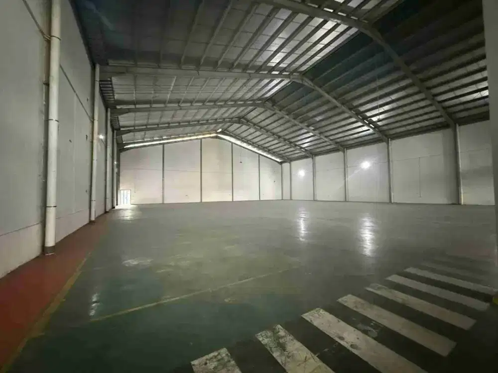 sewa gudang di Delta silicon3. Lippo cikarang.