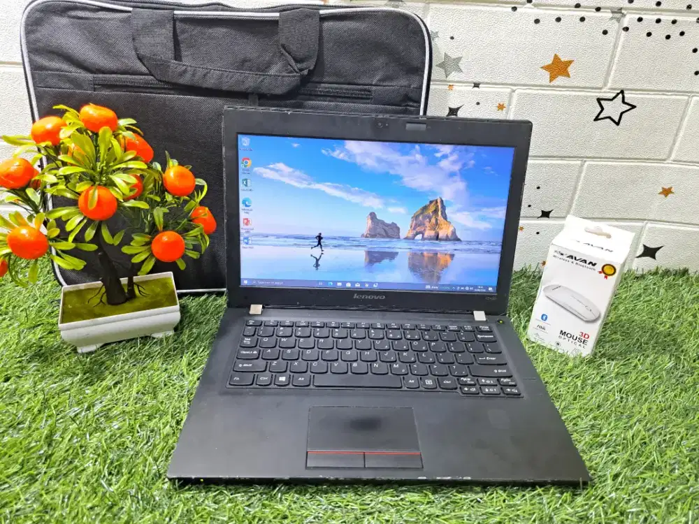Spek tinggi core i7 ram 8 HDD 500 slimm