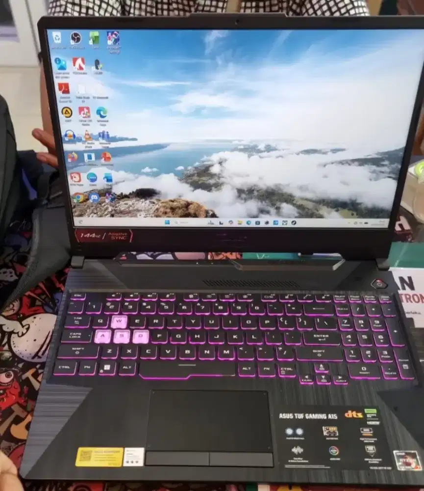 ASUS TUF GAMING A15 RYZEN 7 RTX 3050 — LIKE NEW