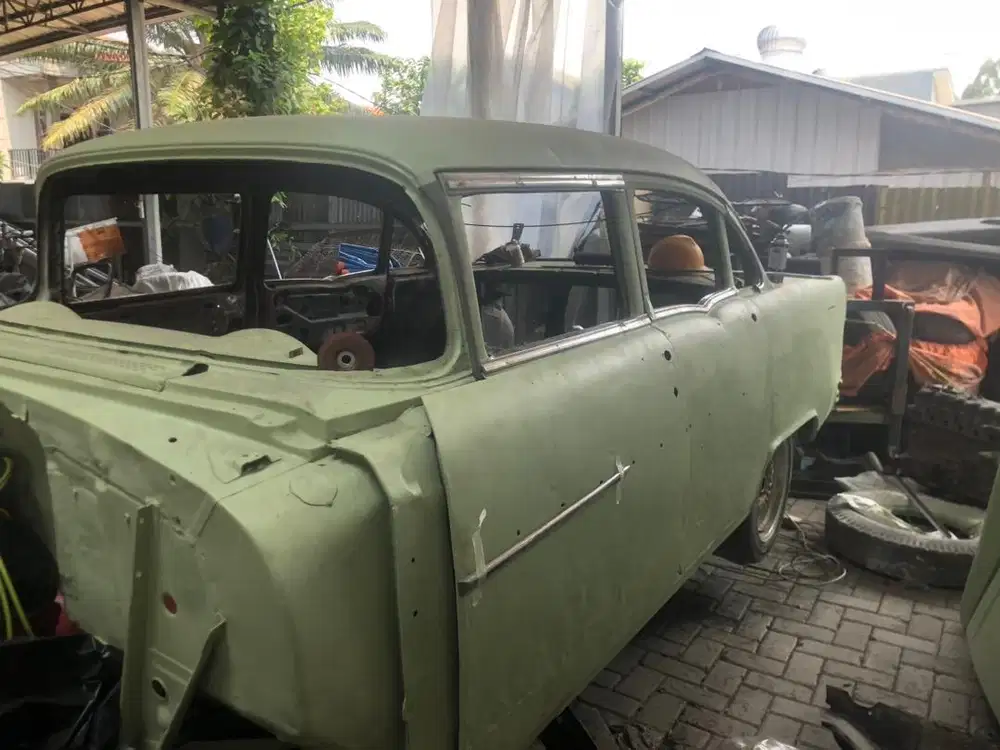 Di cari tukang dempul cat dan cleaning servis untuk di bengkel mobil
