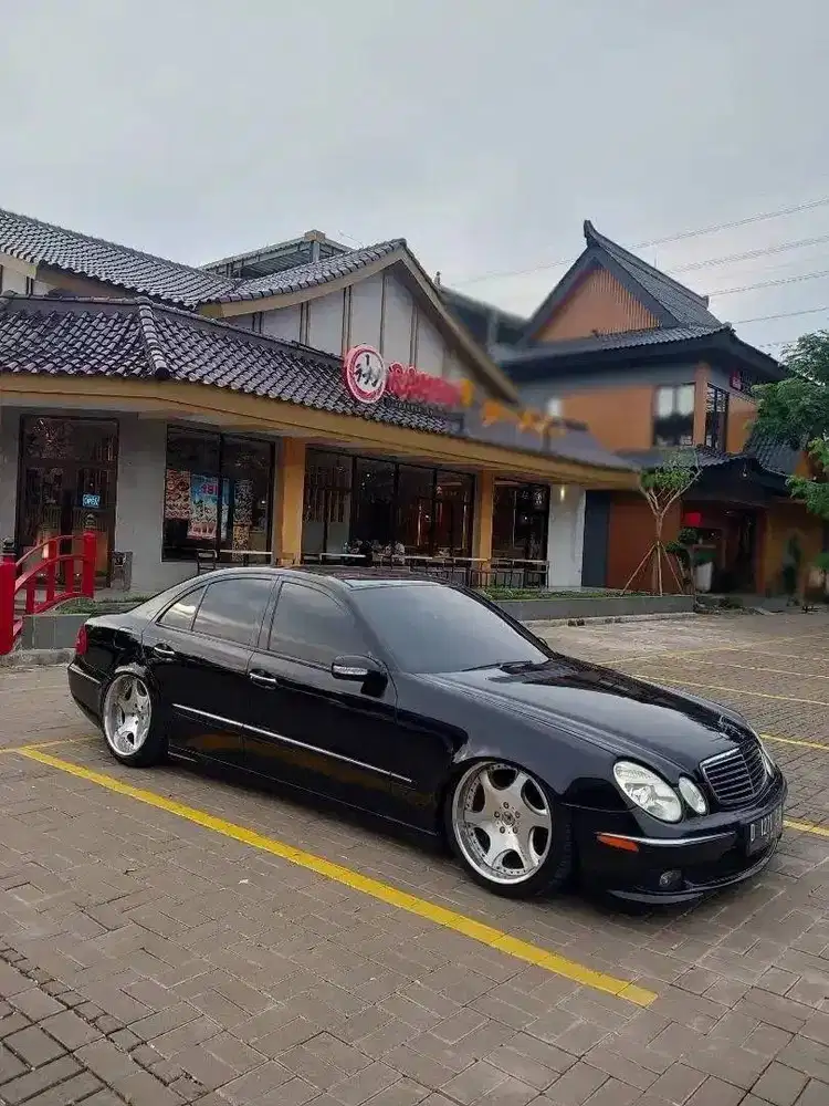 Mercedes-Benz E320 AMG Line 2003 Panoramic Kranze R19