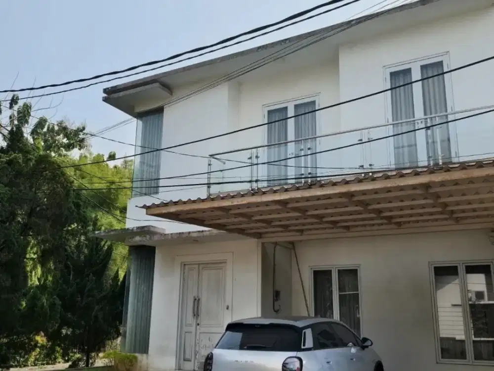 Dijual Rumah di Kawasan Ciputat Tangsel Dengan Posisi Hook Bangunan 2 Lantai OF-19287