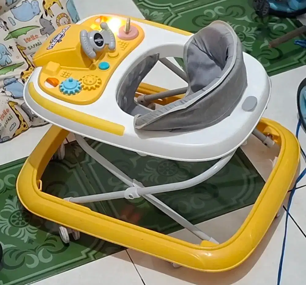 Baby walker apollo bayi