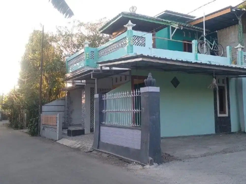 Rumah unik nuansa etnik di cupuwatu, 400m exit tol Purwomartani Kalasan Sleman - LS